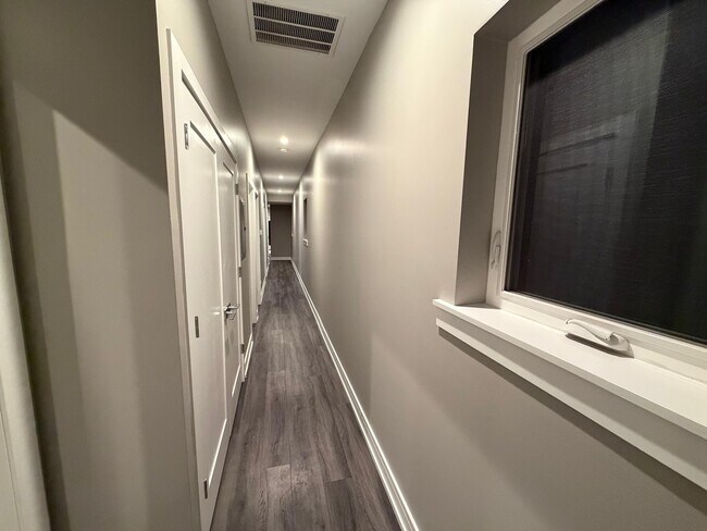 Building Photo - 1734 W Cullerton St