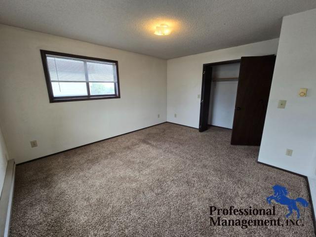 Building Photo - 2 bedroom in Billings MT 59105