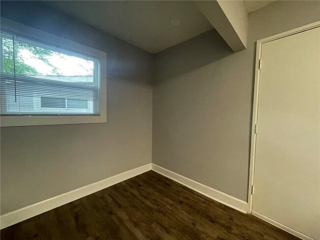 Building Photo - 3521 Raymond Dr