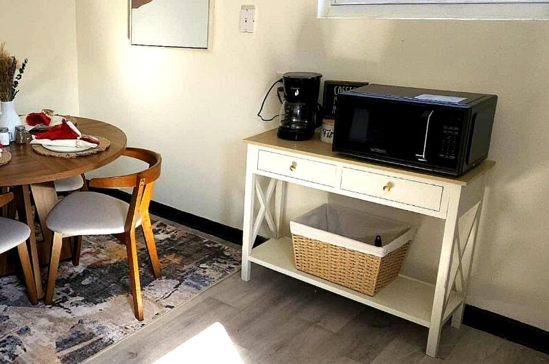 Building Photo - 361 Cherry St