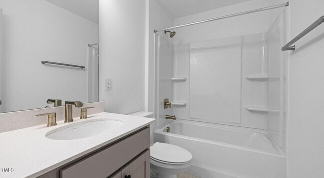 Building Photo - 834 Macassar Ln