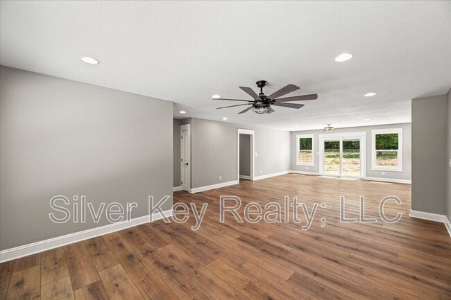 Building Photo - 144 Co Rd 575
