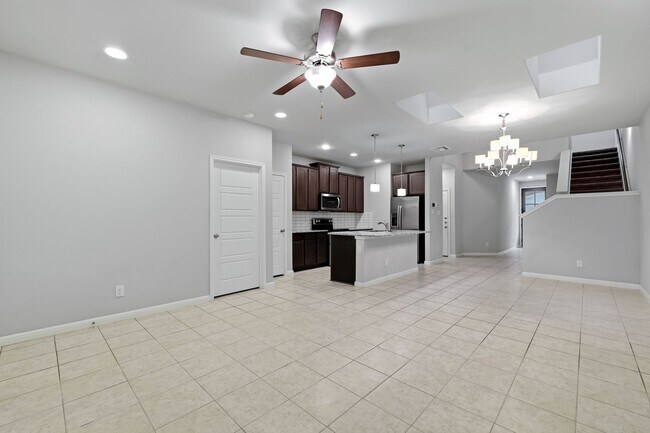 Building Photo - Cul-de-Sac Home with Expansive Greenbelt Views