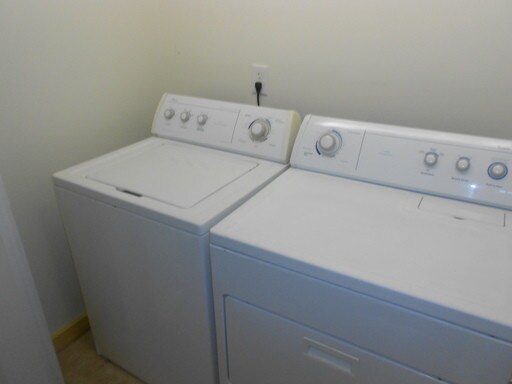 Building Photo - 3100 E Marshall St