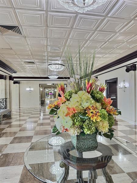 Building Photo - 2030 S Ocean Dr