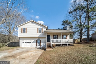 Building Photo - 499 Woodland St