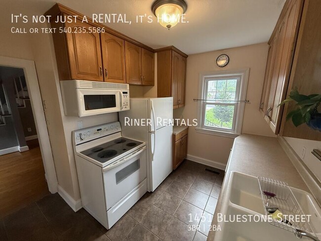 Building Photo - 1451 Bluestone St