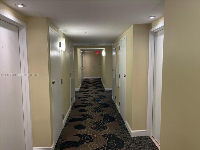 Building Photo - 1745 E Hallandale Beach Blvd