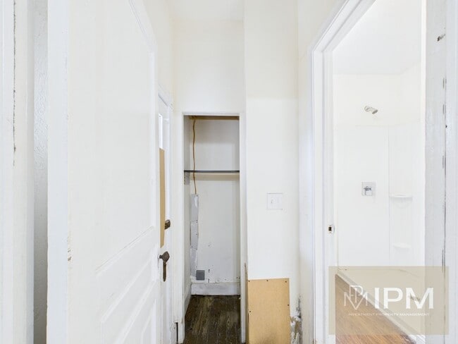 Building Photo - Charming 5 Bedroom, 2 Bath home in Manheim, Pa!