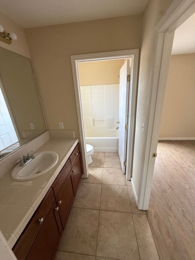 Building Photo - 11425 Mondego Dr