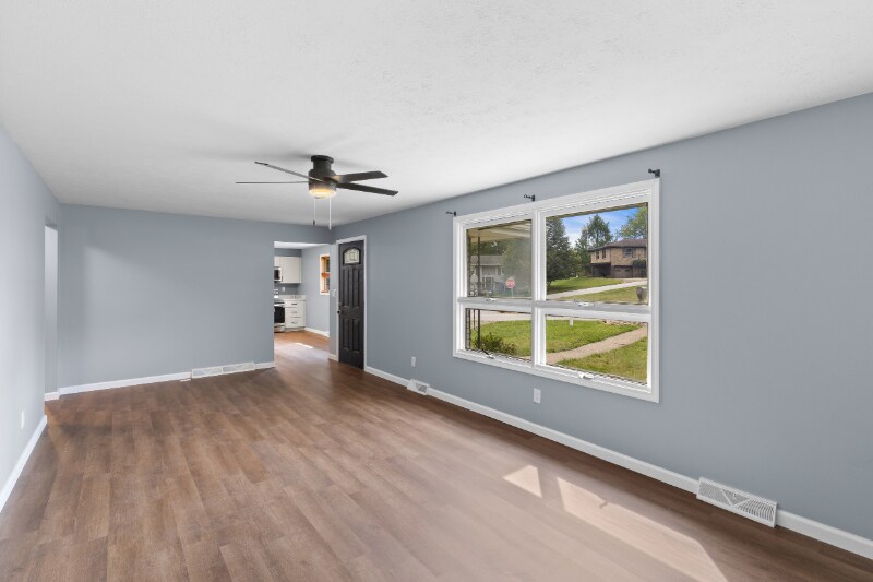 Building Photo - 51235 Burrwood Dr