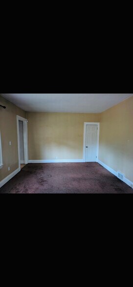 Building Photo - 1626 Grace Ave