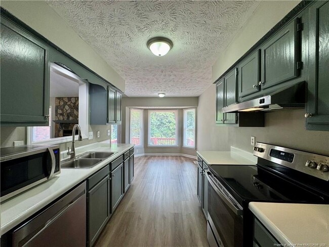 Building Photo - 5724 Randleman St