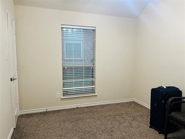 Building Photo - 7705 Pleasant Valley Tr