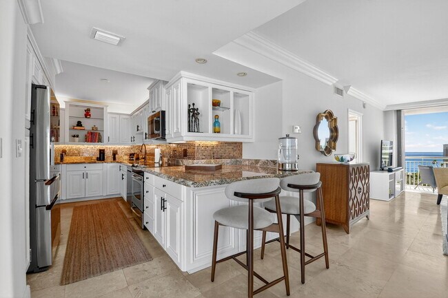 Building Photo - 2780 S Ocean Blvd