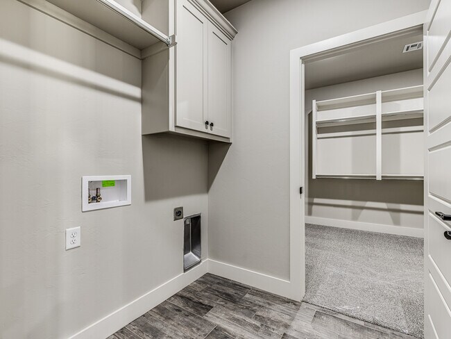 Building Photo - 14517 Chambord Dr