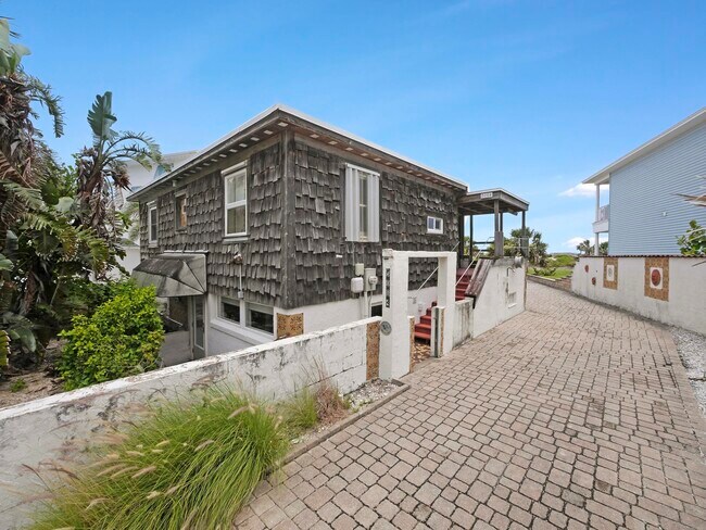 Building Photo - 5084 Atlantic View