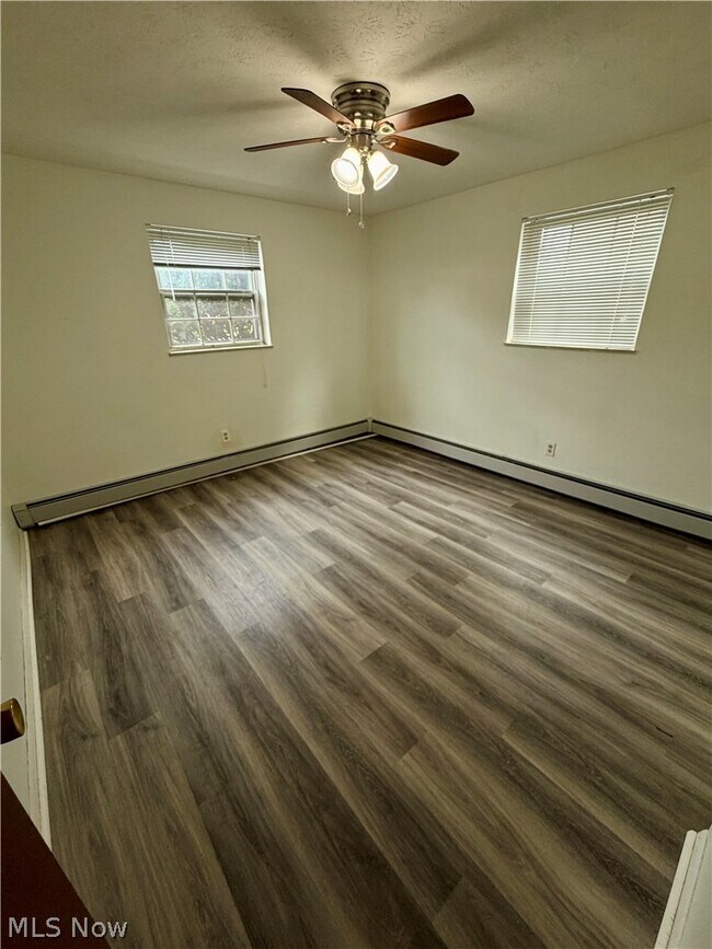 Building Photo - 369 Shields Rd