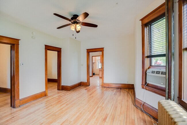 Building Photo - 1360 Dale St N