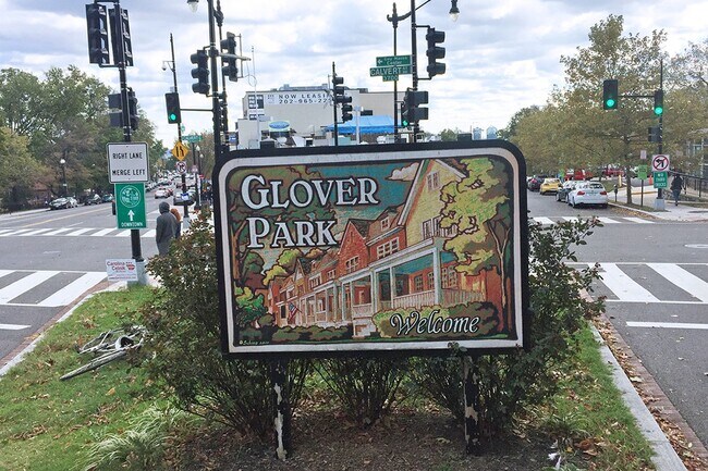 Building Photo - Great Studio in Glover Park/North Georgetown w/Murphy Bed, Walk-In Closet, Eat in Kitchen!