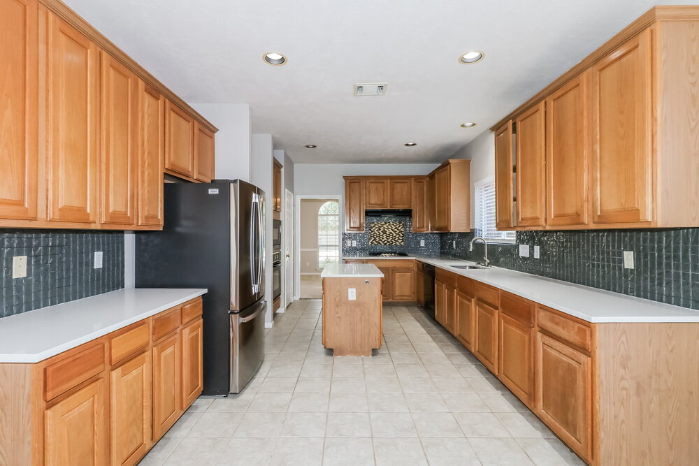 Building Photo - 15526 Oxenford Dr