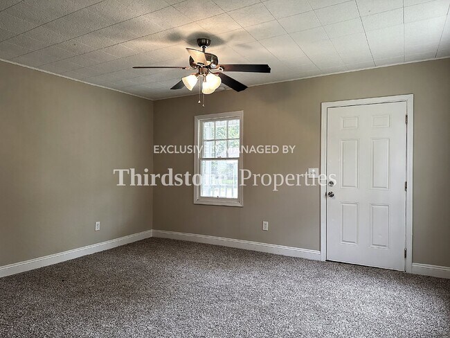 Building Photo - 927 SARANAC ST, JACKSONVILLE, FL 32254