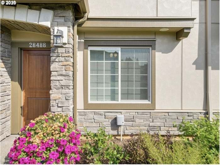 Entryway - 28488 SW Villebois Dr N