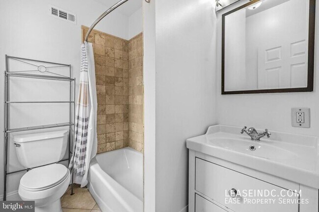 Building Photo - 1608 4th St NW