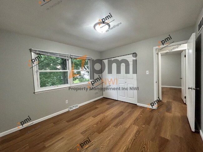 Building Photo - 1607 Monticello Park Dr