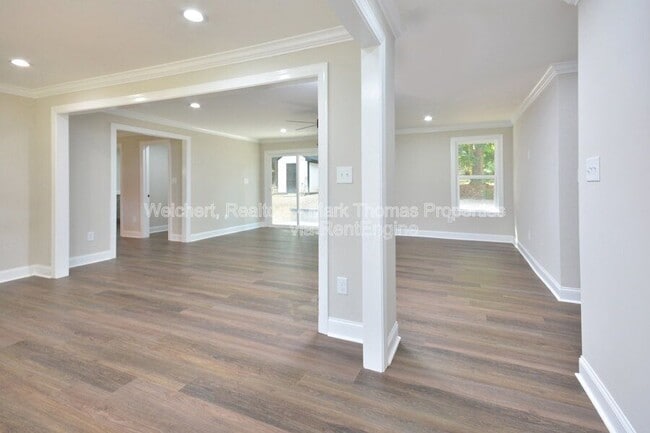 Building Photo - 1705 Mason Rd
