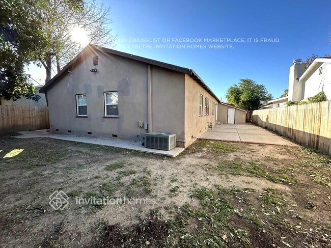 Building Photo - 6828 Nevada Ave