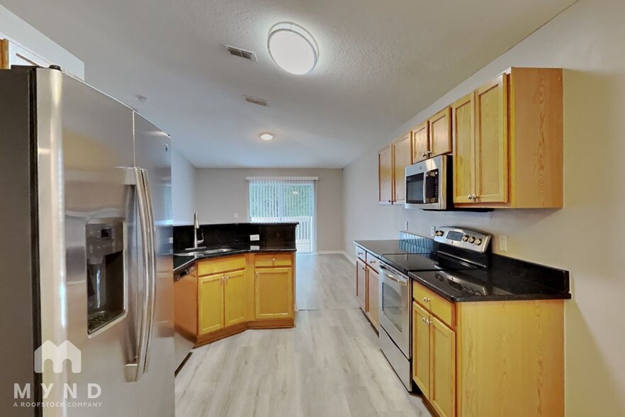 Building Photo - 2073 Hayfield Way