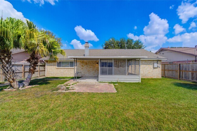 Building Photo - 5711 Weeping Willow Rd