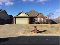 Building Photo - COMING SOON!!! AVAILABLE JUNE 1, 2026....OWASSO!