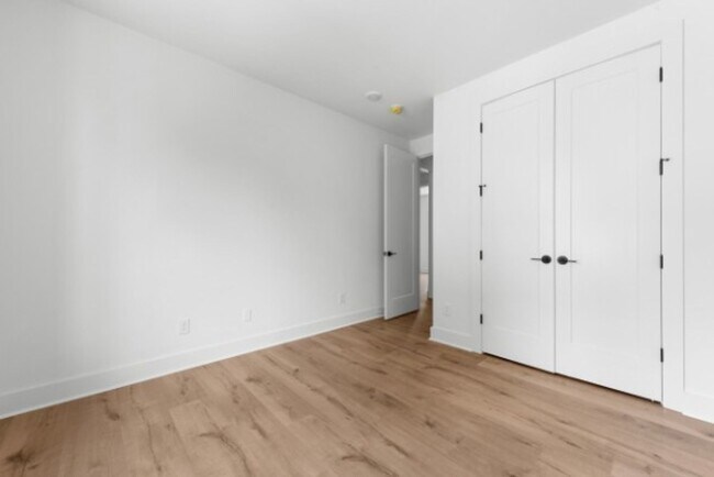 Building Photo - 1814 Stewart Pl