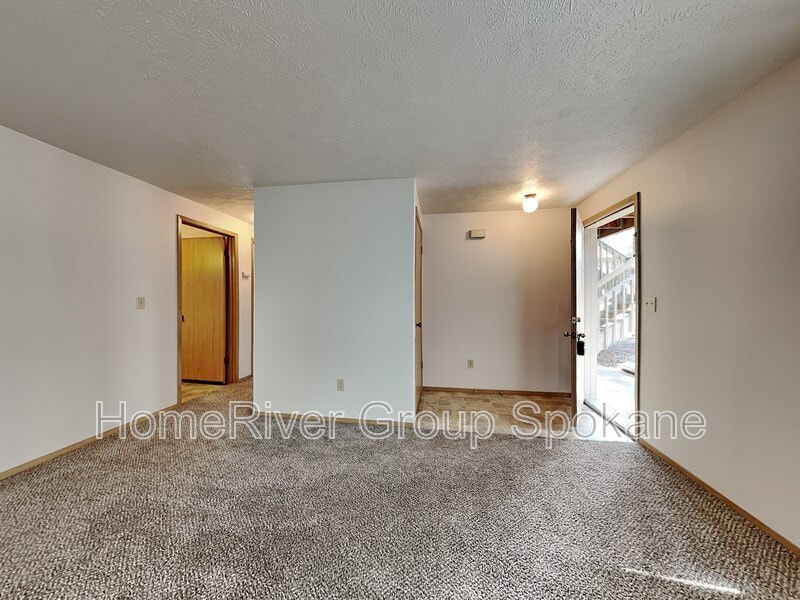 Building Photo - 29 E Mayfair Ct