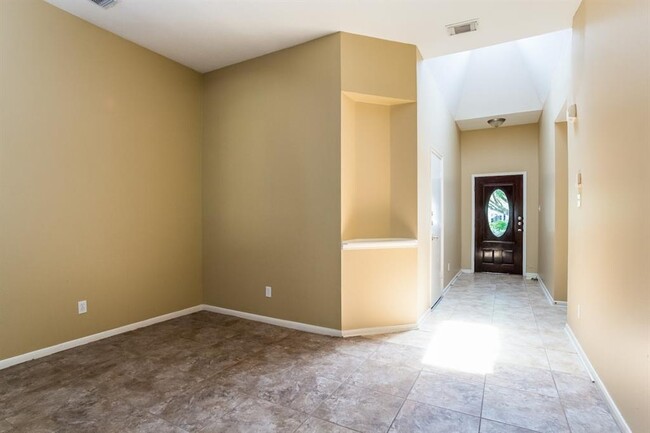 Building Photo - 16311 Pinion Ct