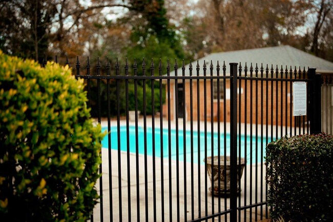 Building Photo - Spacious Ground-Floor 2BR Apartment for Rent Near UGA — Winfield Chase, Athens