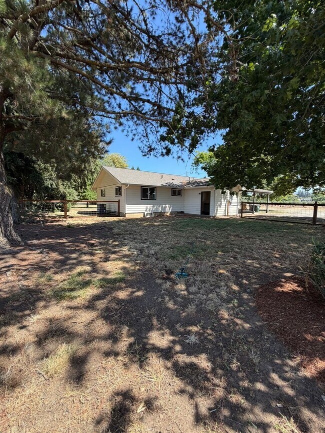 Building Photo - 27840 7 Mile Ln