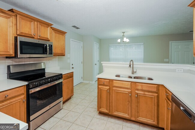 Building Photo - 506 Stonecrest Pl