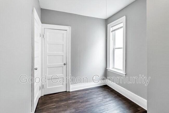 Building Photo - 1073 Grant St