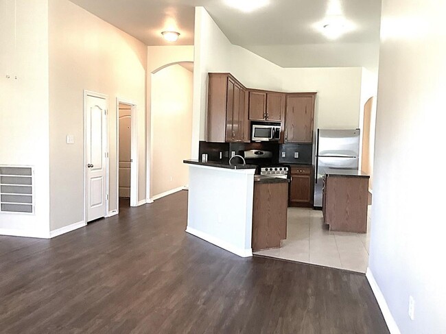 Building Photo - 5119 Westwood Pines Dr