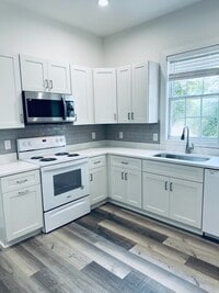 Building Photo - 510 N 2nd Ave