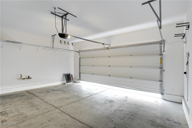 Building Photo - 10068 Emerald Edgewater Ct