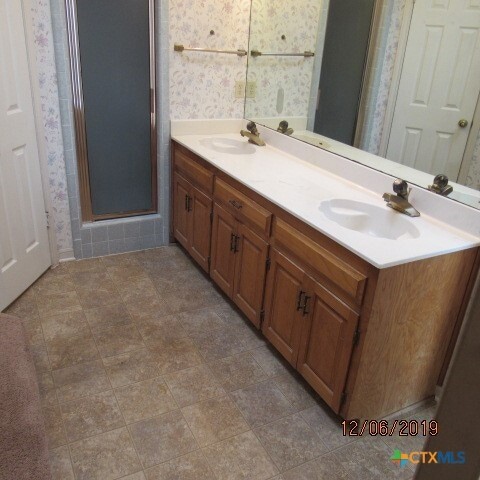 Building Photo - 1107 Tyler Dr