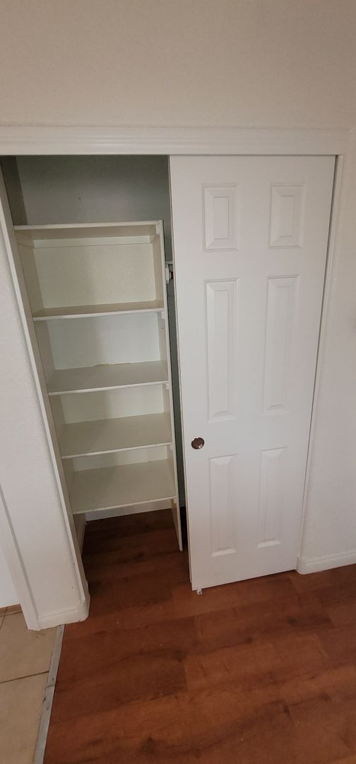 Building Photo - Beautiful Condo in Gated Community with Po...