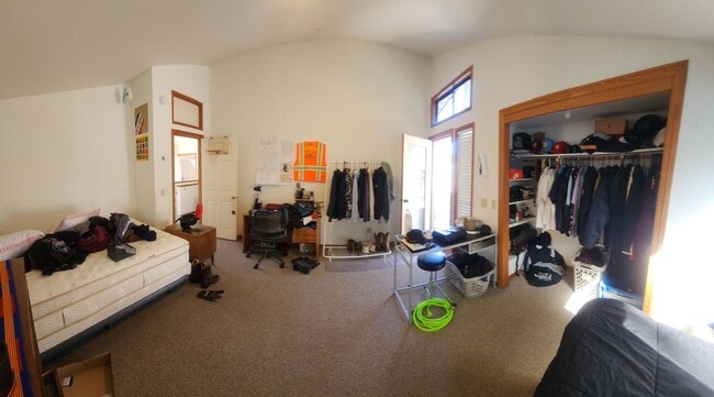 Building Photo - Bigger than average home in SLO! Lots of space!