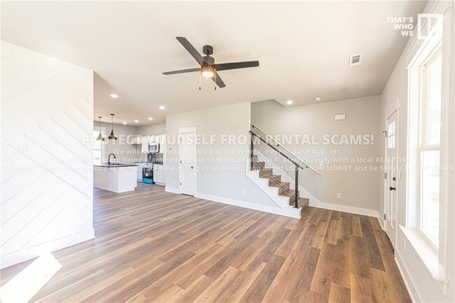 Building Photo - 1039 S Laramie Hts