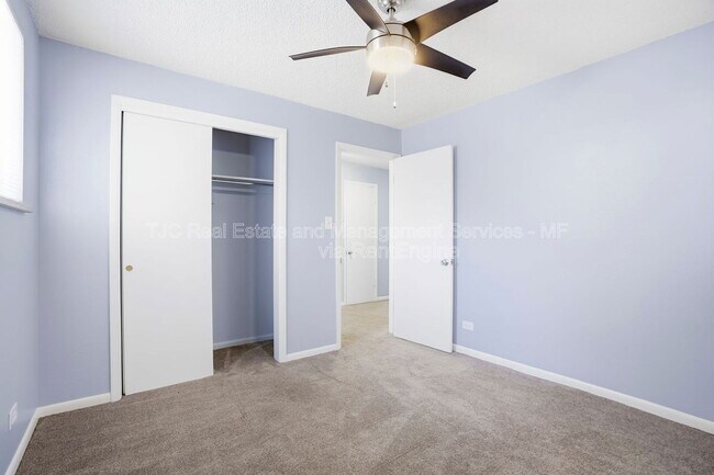 Building Photo - 970 N Downing St