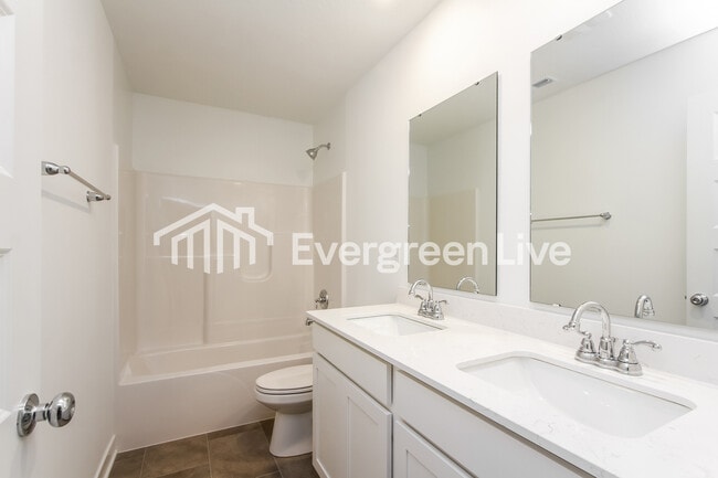 Building Photo - 941 Penrose Pl